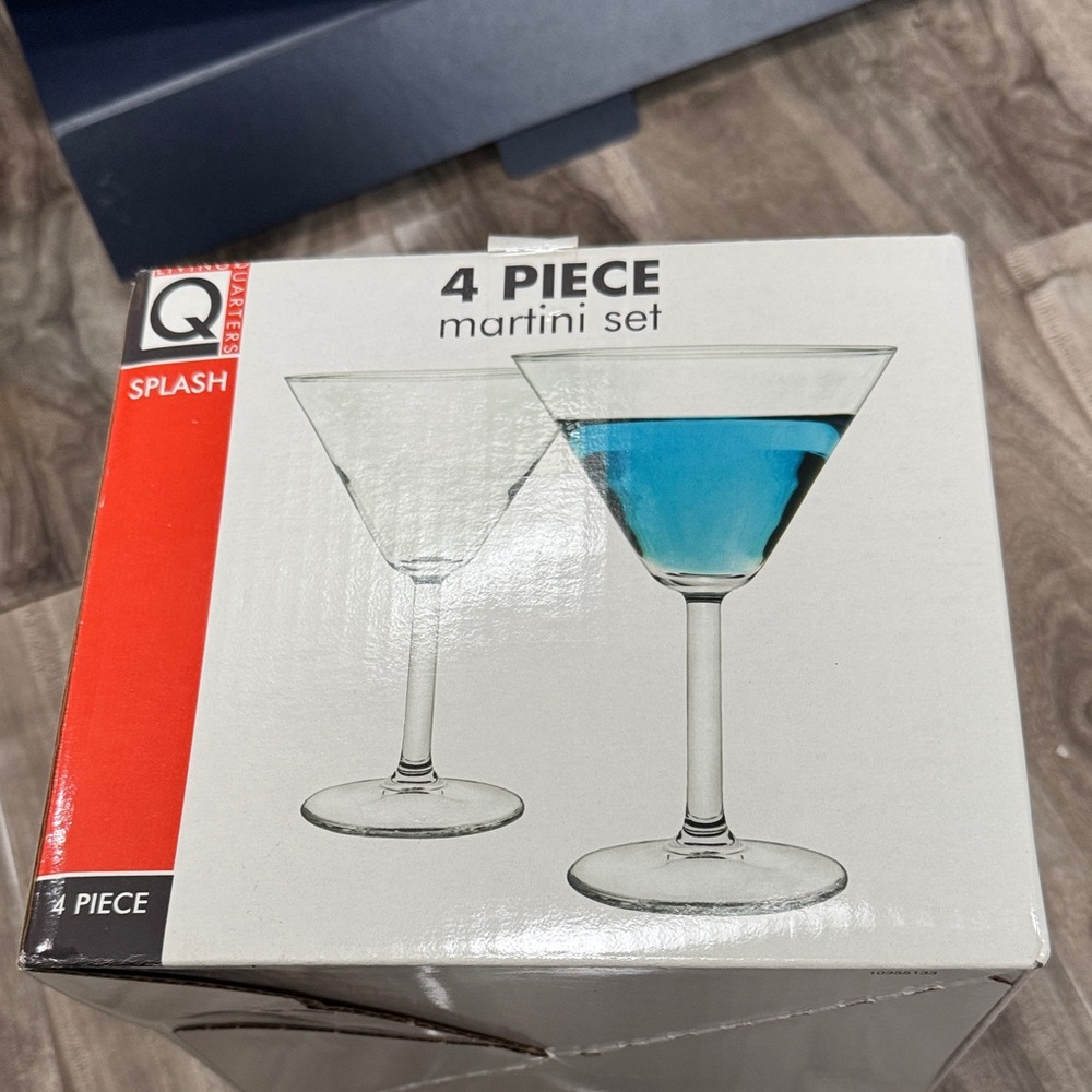 Splash 4-Piece Martini Set with Clear and Blue Design